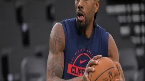 中国短道速滑队迎难而上，力求突破